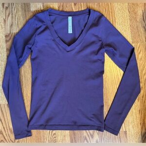 Athleta v-neck long sleeve